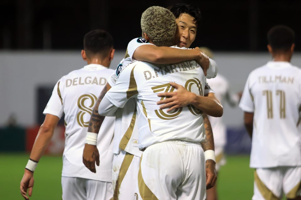 LAFC aplasta a Real España en Concacaf