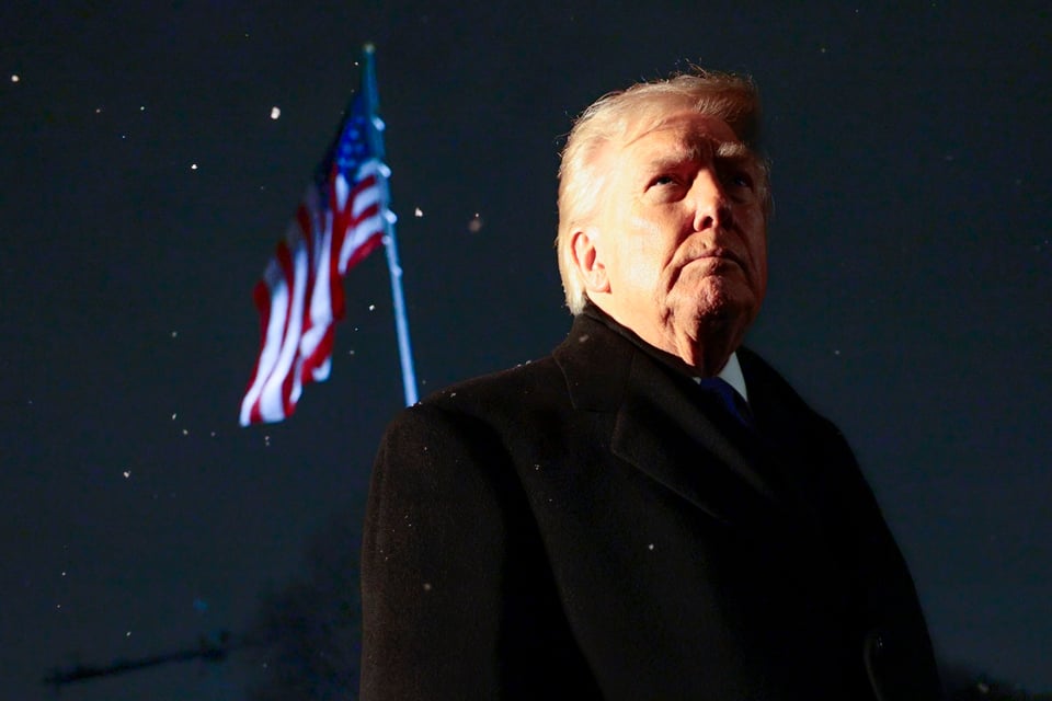 Trump se niega a disculparse por video racista sobre los Obama