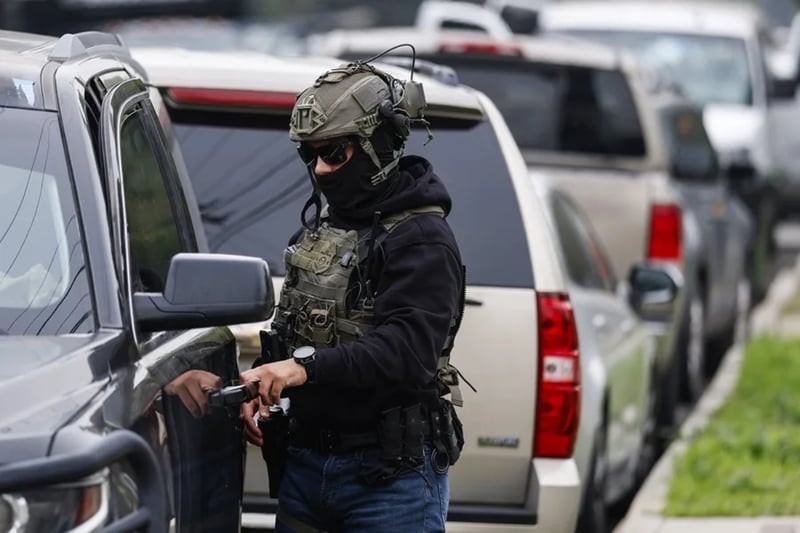 Jueza frena ley que afectaba operativos migratorios en California