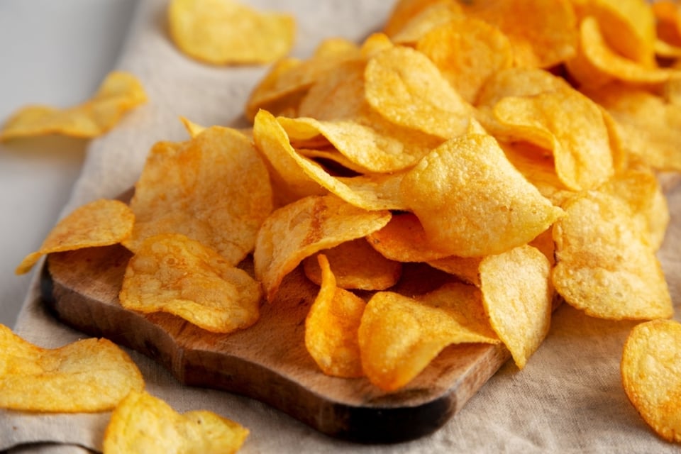 Alerta en el sur de EEUU: retiran chips de pollo para perros por posible contaminación con Salmonella featured image