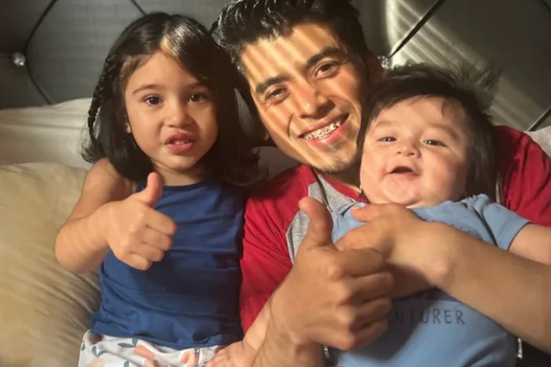 Hispano estaba arreglando sus papeles pero fue detenido por el ICE