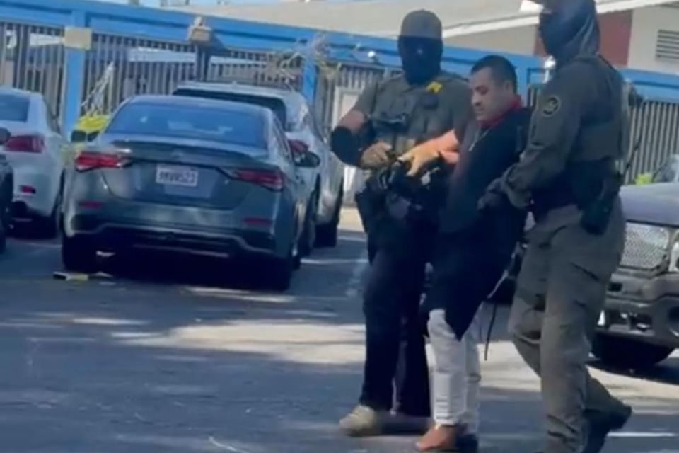 ICE Enters Church, Arrests a Mexican Man, and Issues Threats