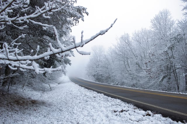 El vórtice polar desata un febrero extremo: frío persistente y nuevas tormentas para el este de EE. UU.