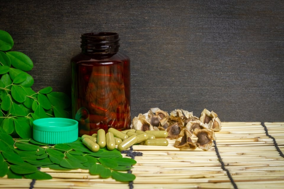 Retiran cápsulas de moringa en EE.UU. por posible contaminación con Salmonella