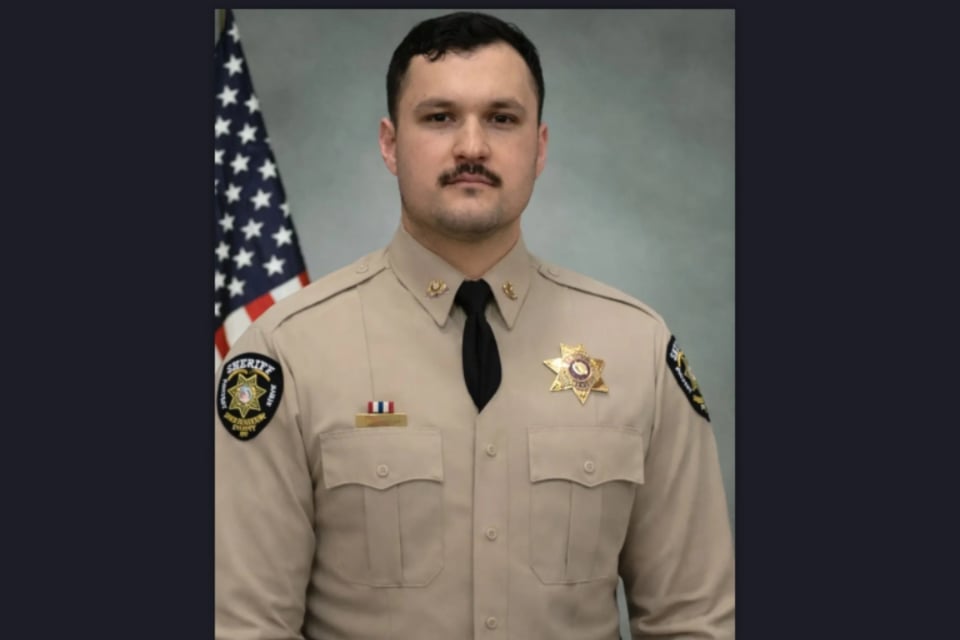 Dos agentes muertos en Missouri, tiroteo, Sospechoso abatido MundoNOW