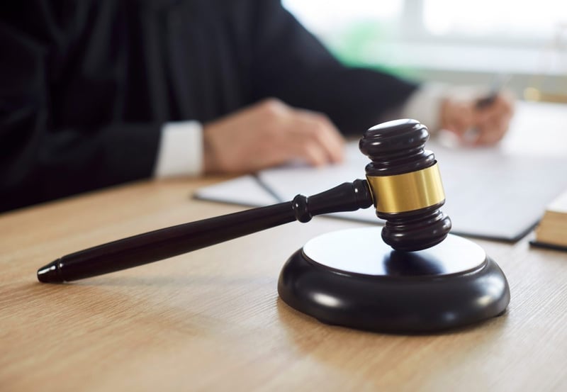 Jueza desestima caso de deportación de jardinero mexicano y padre de 3 marines de EEUU