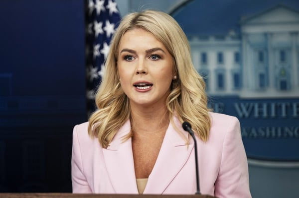 Karoline Leavitt lanzó curiosa premonición de disparos horas antes del caos con Trump