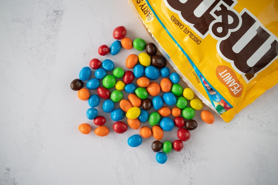 FDA anuncia retiro urgente de M&M’s por alérgenos no declarados