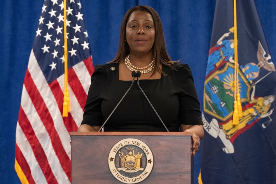 Nueva York defiende sus leyes para inmigrantes ante tribunal