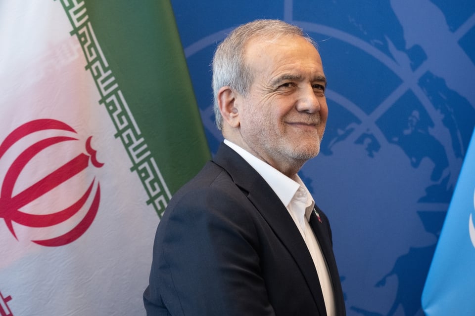 Irán abre la puerta a negociaciones nucleares con EU tras advertencia de Trump