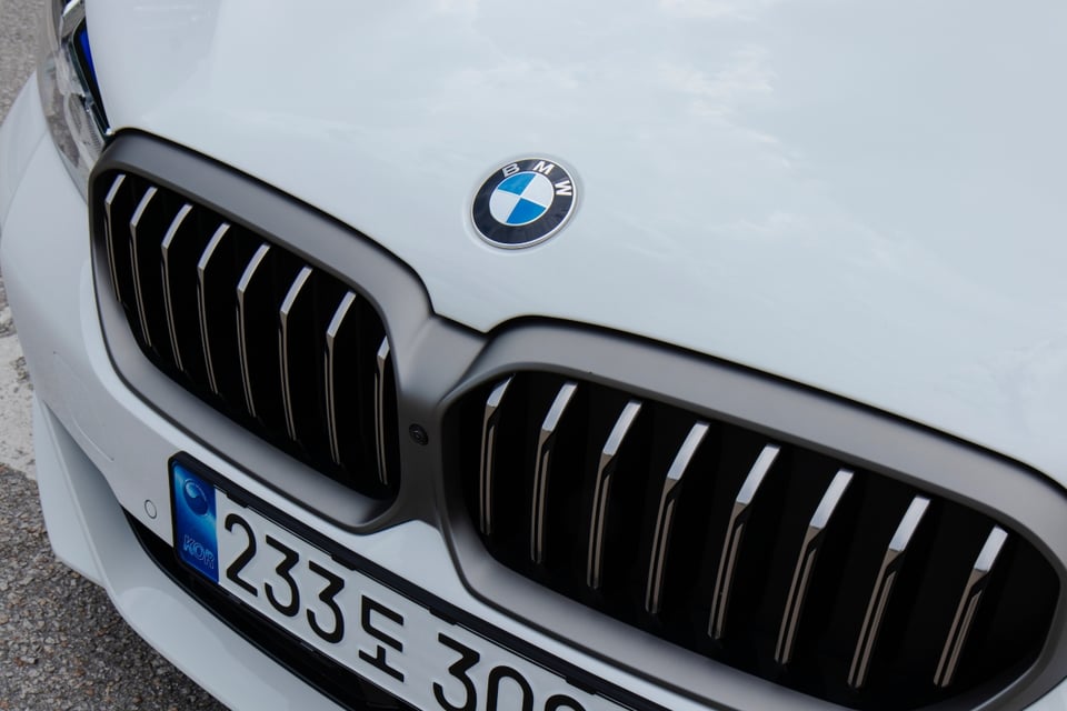 Retiro, BMW y Toyota, Falla MundoNOW
