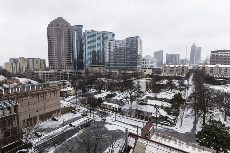 Tormenta invernal persiste en EEUU