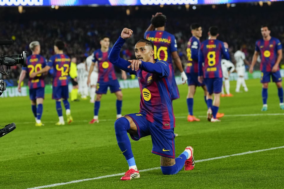 Barcelona aplasta al Newcastle y avanza en Champions