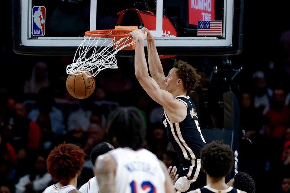 HAWKS logran SU SEXTA VICTORIA al hilo