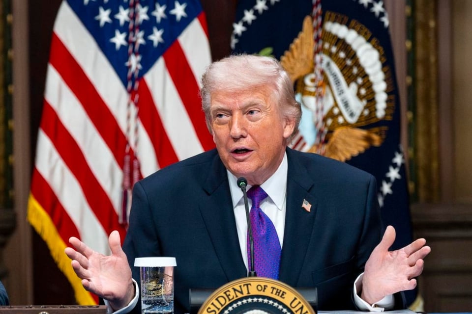 Trump responde al aumento del combustible tras guerra con Irán