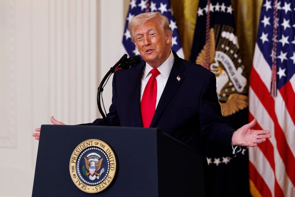 Trump asegura bombardeo “devastador” de EE.UU. en la isla iraní