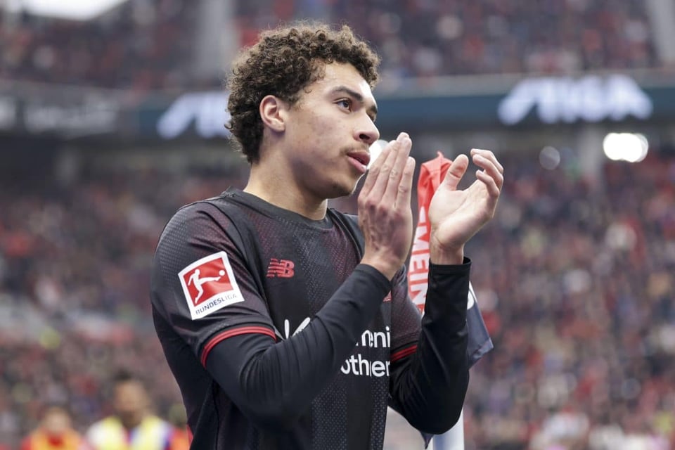Bayern, Leverkusen
