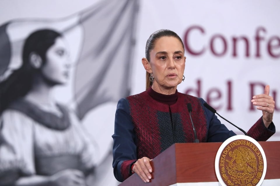 Sheinbaum, Migrante muere, ICE, MundoNOW