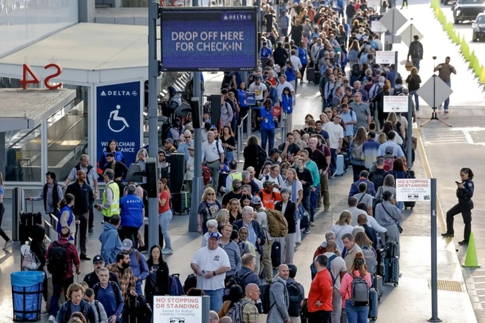 ICE, aeropuertos, Filas largas MundoNOW