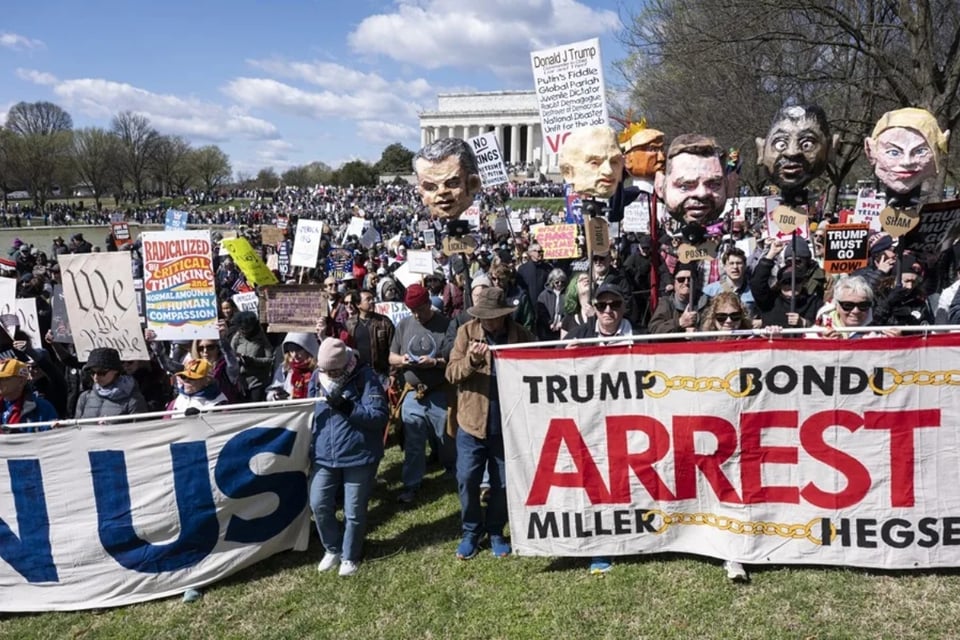Estallan protestas “No Kings” contra Trump, ICE y guerra en Irán featured image
