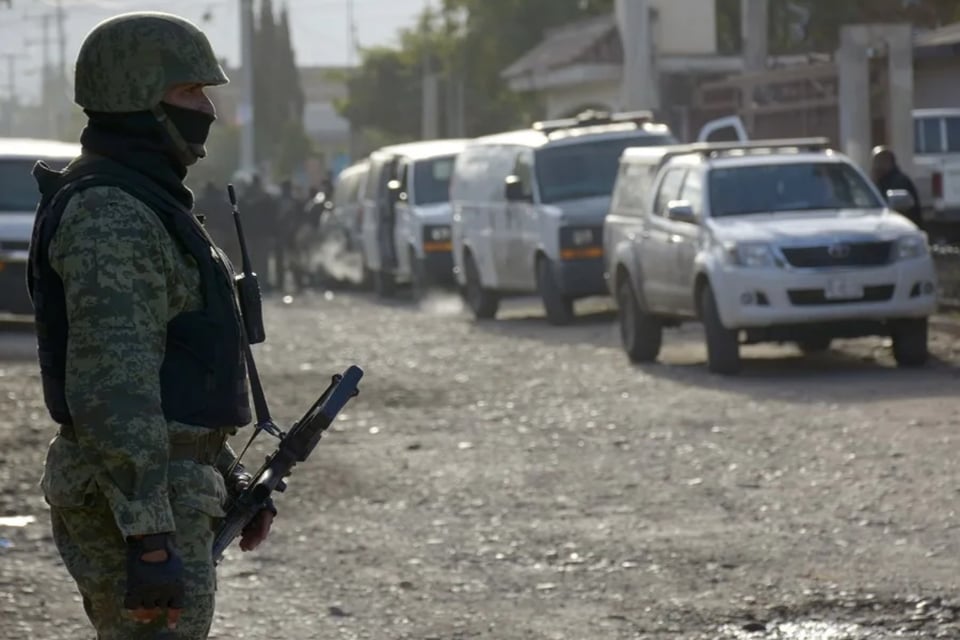 Operativo en Sinaloa termina con 11 presuntos criminales abatidos featured image