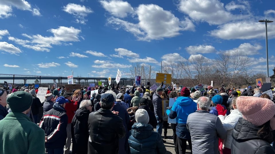 Cobertura exclusiva de la marcha No Kings en Tarrytown, NY. Mira las fotos, conoce los detalles de la protesta nacional y envíanos tu material para nuestra crónica ciudadana.