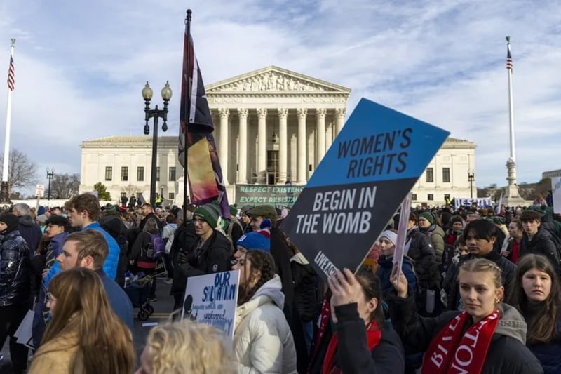 Tennessee rechaza propuesta que buscaba considerar el aborto como homicidio