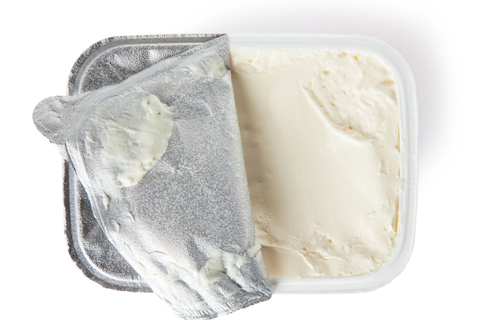 Retiran queso crema en Nueva York por riesgo mortal: FDA emite alerta máxima