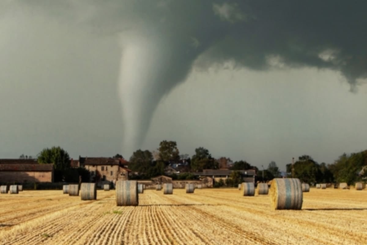 Tormentas mortales azotan el “callejón de los tornados”: al menos seis muertos en Michigan y Oklahoma