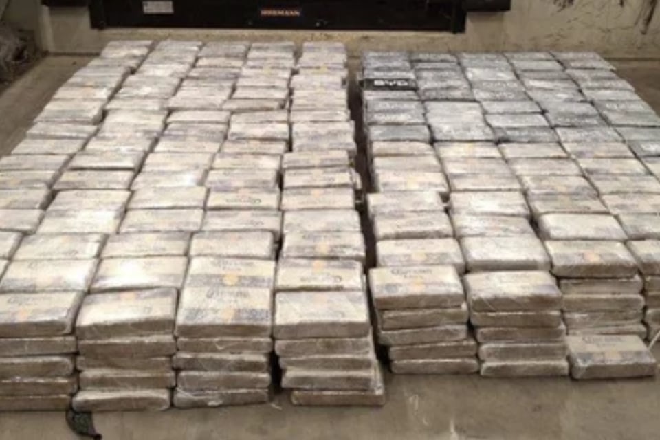 Cocaína, Tres detenidos, Reino Unido MundoNOW