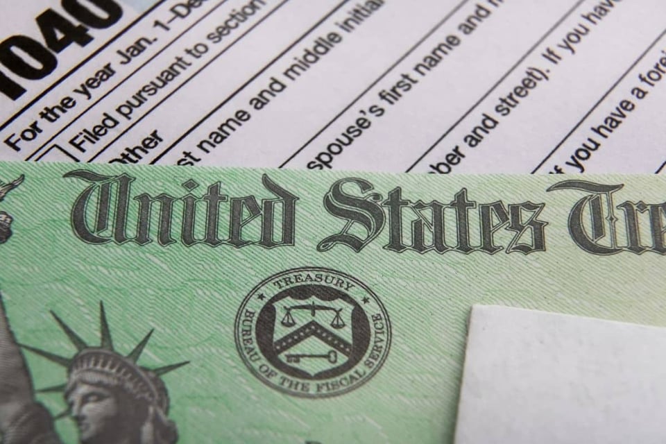 cómo revisar reembolso del IRS