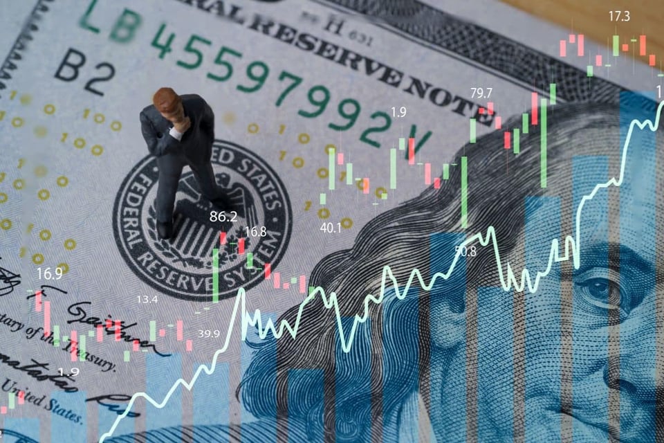 El dólar se dispara en México, también sube en Colombia y RD