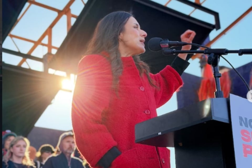 Gina Hinojosa, Legisladora, Texas, MundoNOW