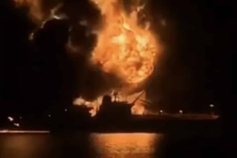 Misil iraní impacta petrolero vinculado a EE. UU. en el Golfo Pérsico