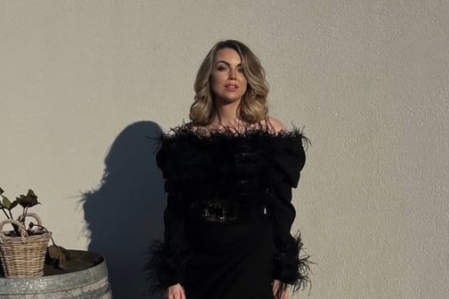 Hallan a influencer sin vida en maleta enterrada y crece el misterio sobre su muerte