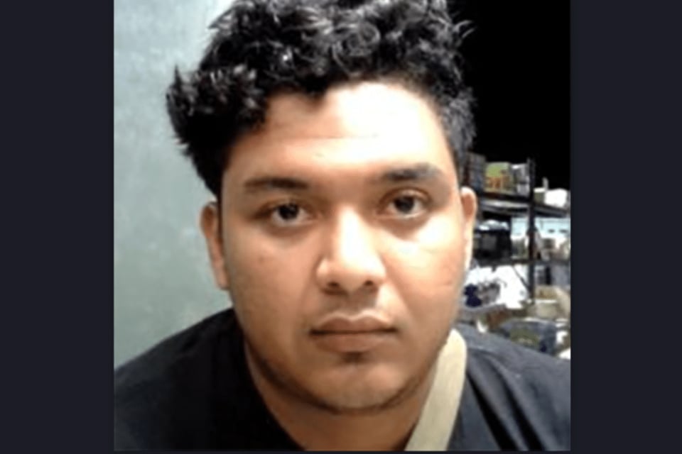 Tenía 17 golpes en la cabeza y quemaduras: ICE revela el desgarrador final de un niño hispano bajo el «cuidado» de su tío