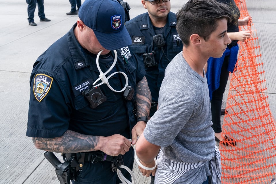 ICE detiene a estudiante inmigrante en Nueva York y lo libera tras 10 meses