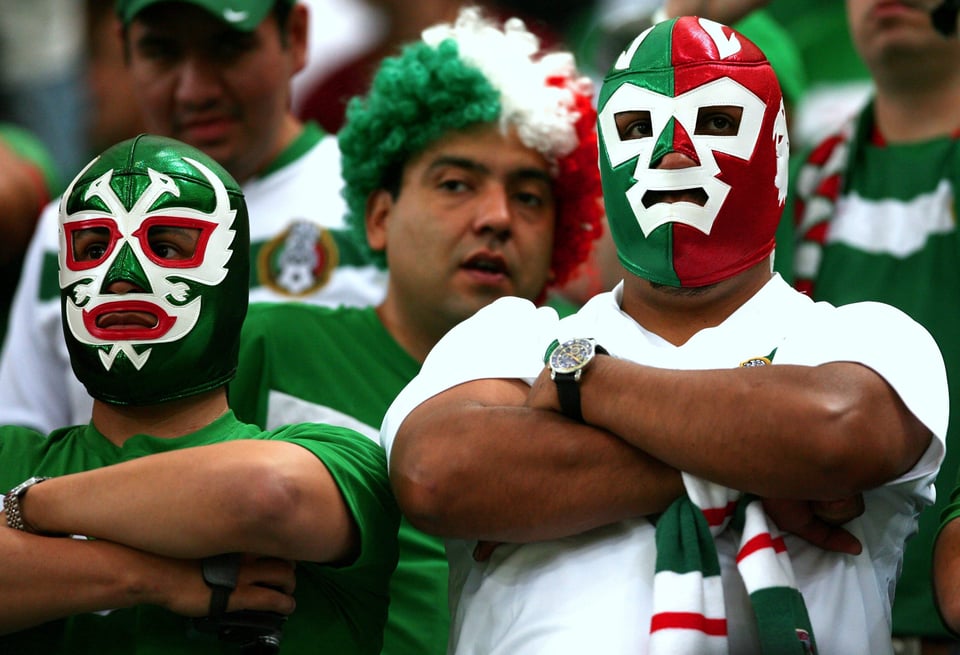 Prohíben máscaras de luchador en repechajes rumbo al Mundial