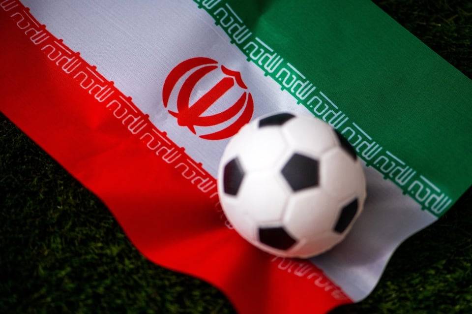 Siete futbolistas iraníes desertan en Australia y buscan protección