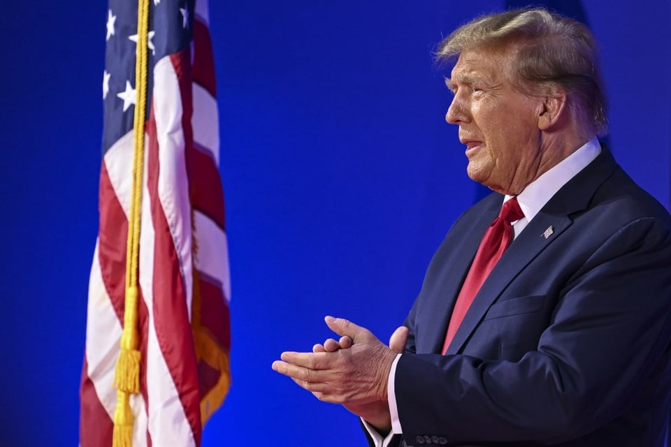 Trump, gasolina, guerra MundoNOW