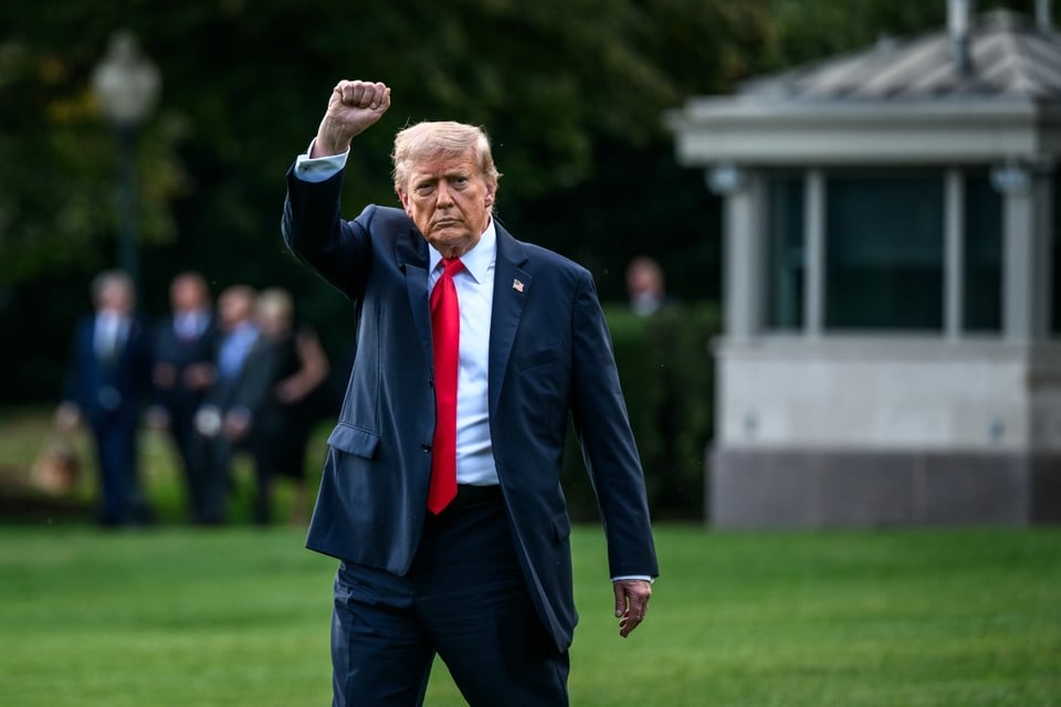 Gasolina se dispara y Trump advierte que usará “opciones adicionales”