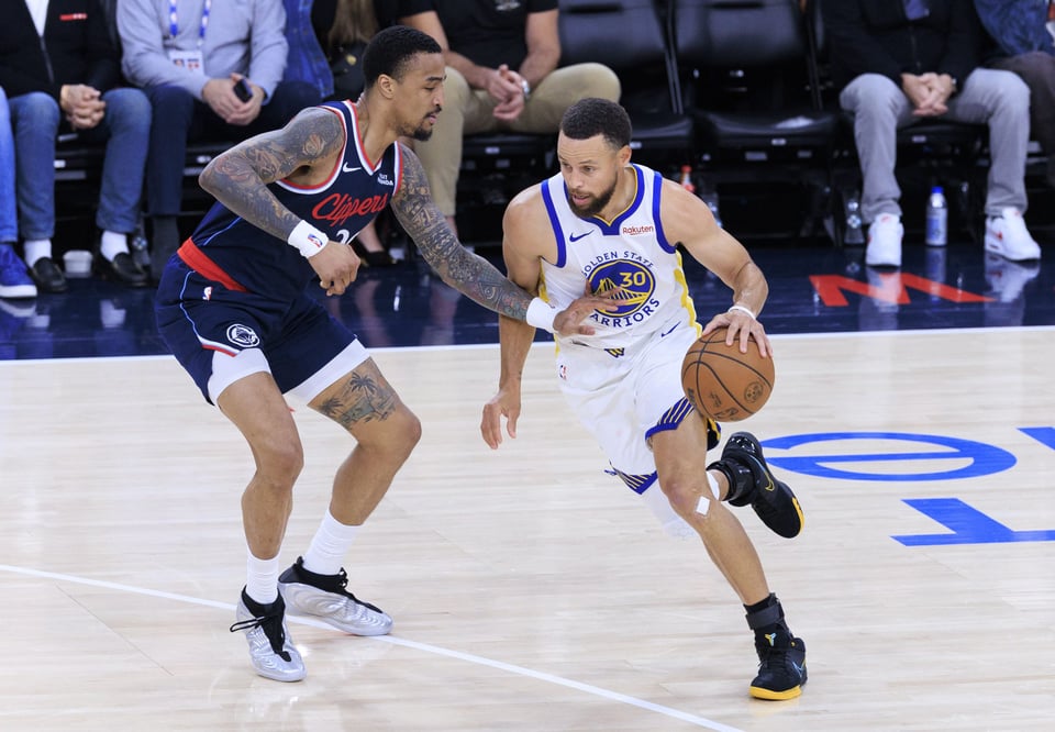 Curry lidera a Warriors y elimina a Clippers en el play-in de la NBA