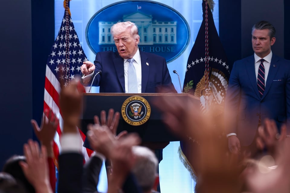 Trump amenaza con atacar Irán si fracasan negociaciones en Pakistán