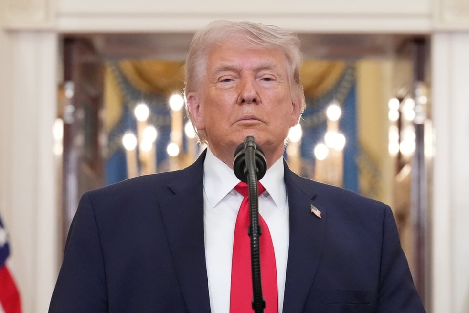 Trump impone aranceles agresivos a fármacos y metales