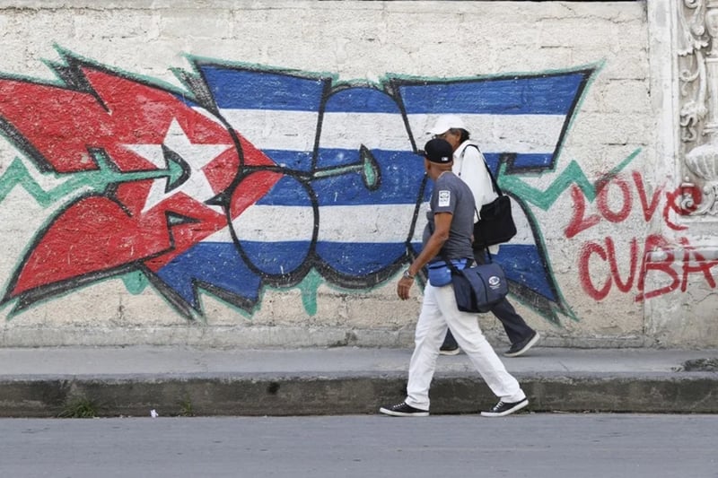 España, México y Brasil exigen respeto a la soberanía de Cuba ante crisis