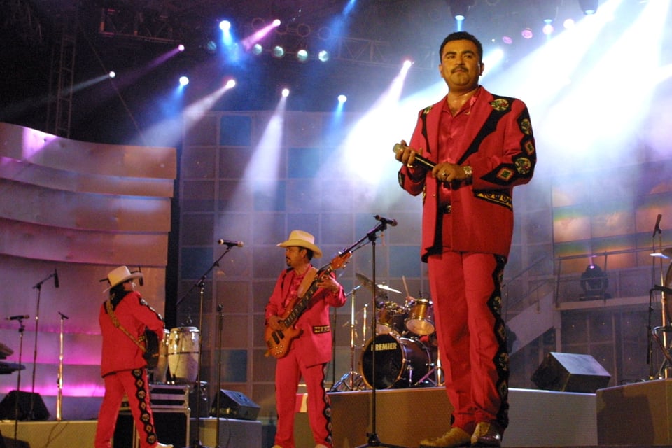 Conjunto Primavera sufre accidente