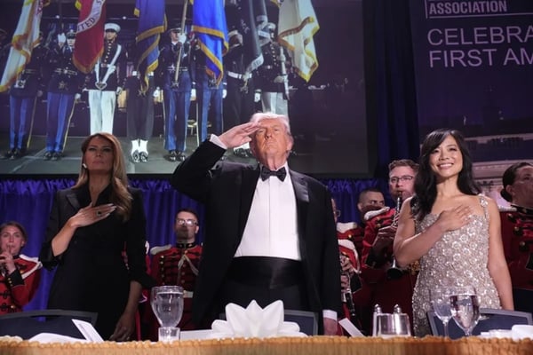 La Asociación de Corresponsales elogia la valentía de periodistas tras tiroteo en evento con Trump