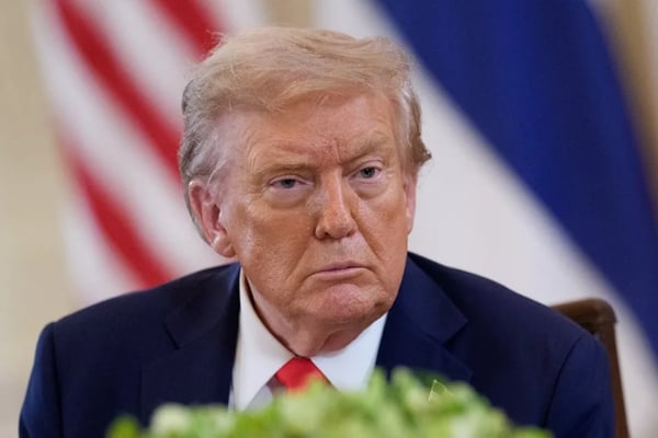 Trump abre la puerta a retomar diálogo con Irán este viernes