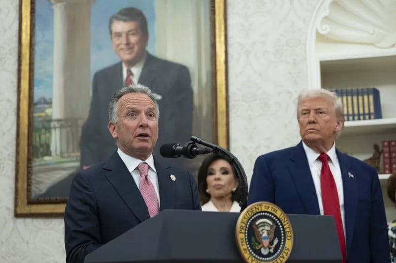 Trump frena viaje clave a Pakistán y congela diálogo con Irán