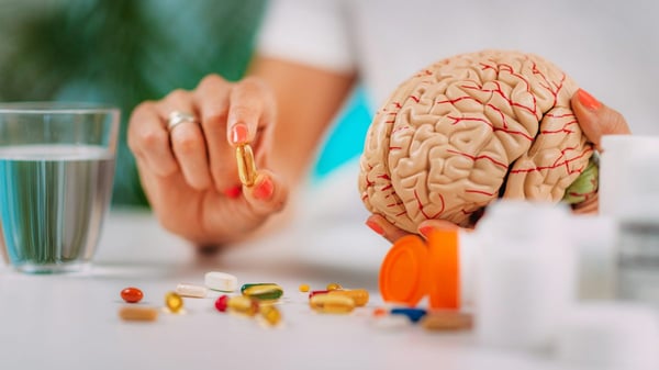 Want to slow brain aging? These vitamins and foods can help